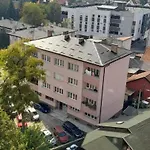 Апартаменты Kineski Zid *